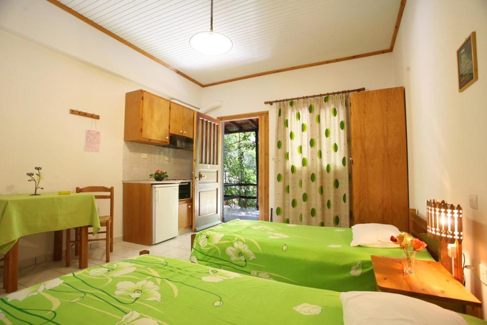 ガリッサスCaviriアパートメント 部屋 写真